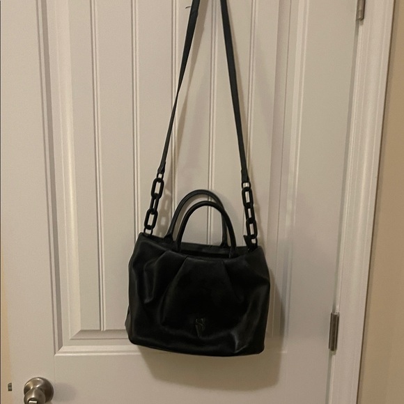 Simply Vera Vera Wang Black Shoulder Bag - Picture 1 of 7